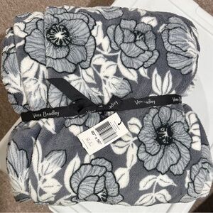 Vera Bradley Charcoal and White Floral Throw